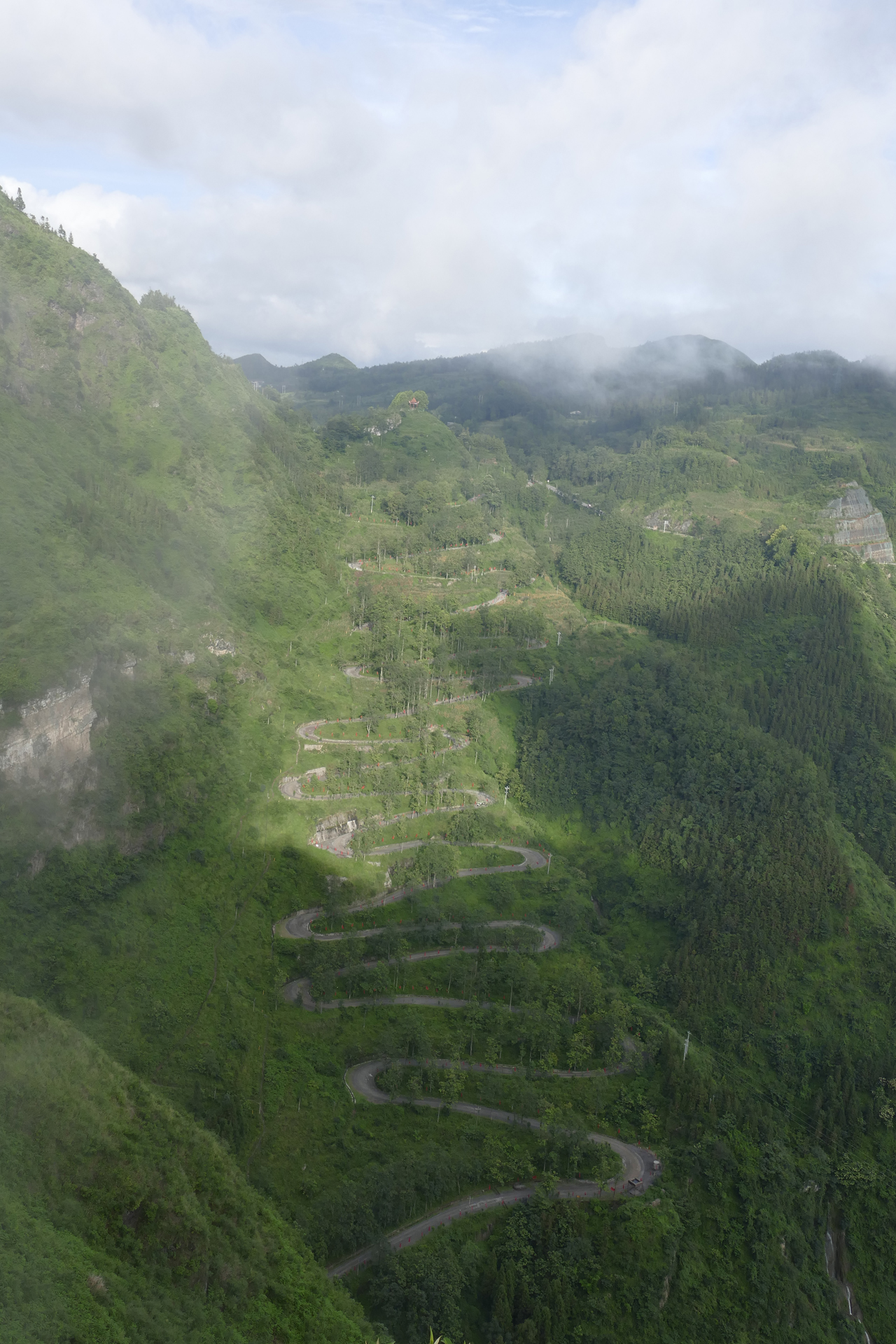 30 24道拐全景圖