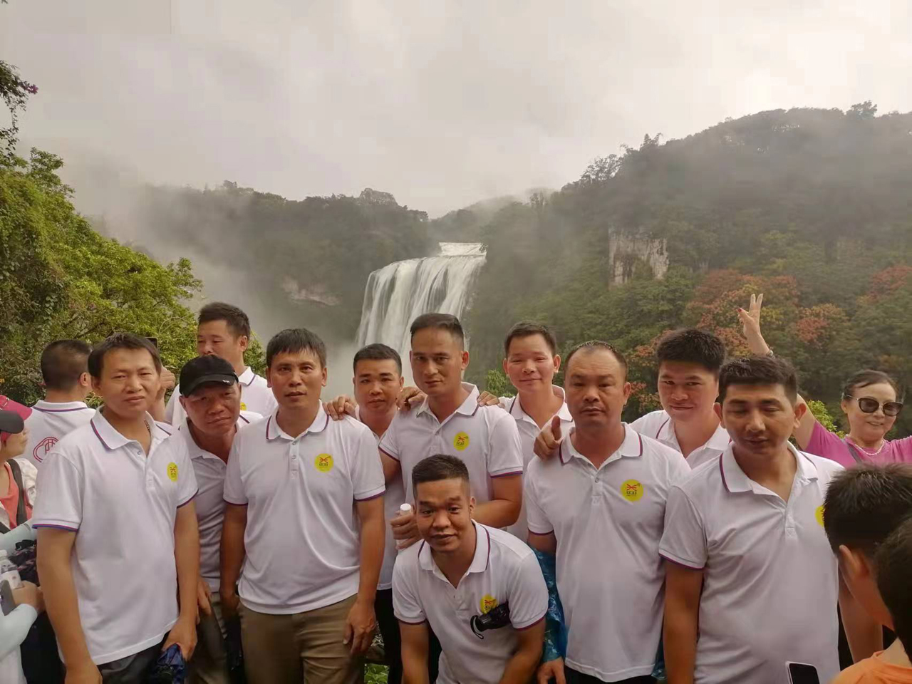 35 成群結(jié)隊(duì)，快樂加倍